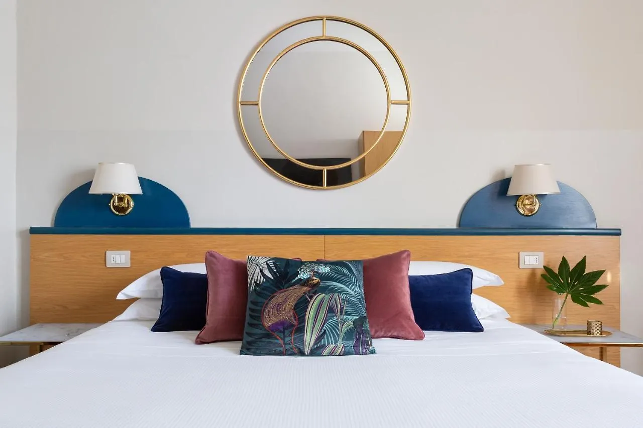 Aramis Deluxe Rooms Florence Italy