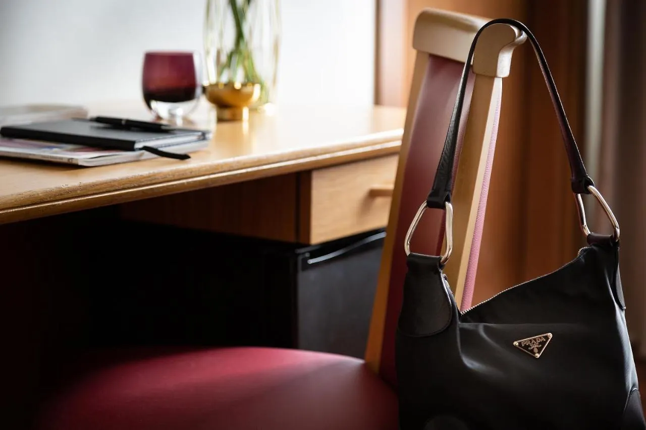 Aramis Deluxe Rooms Florence 2*,  Italy