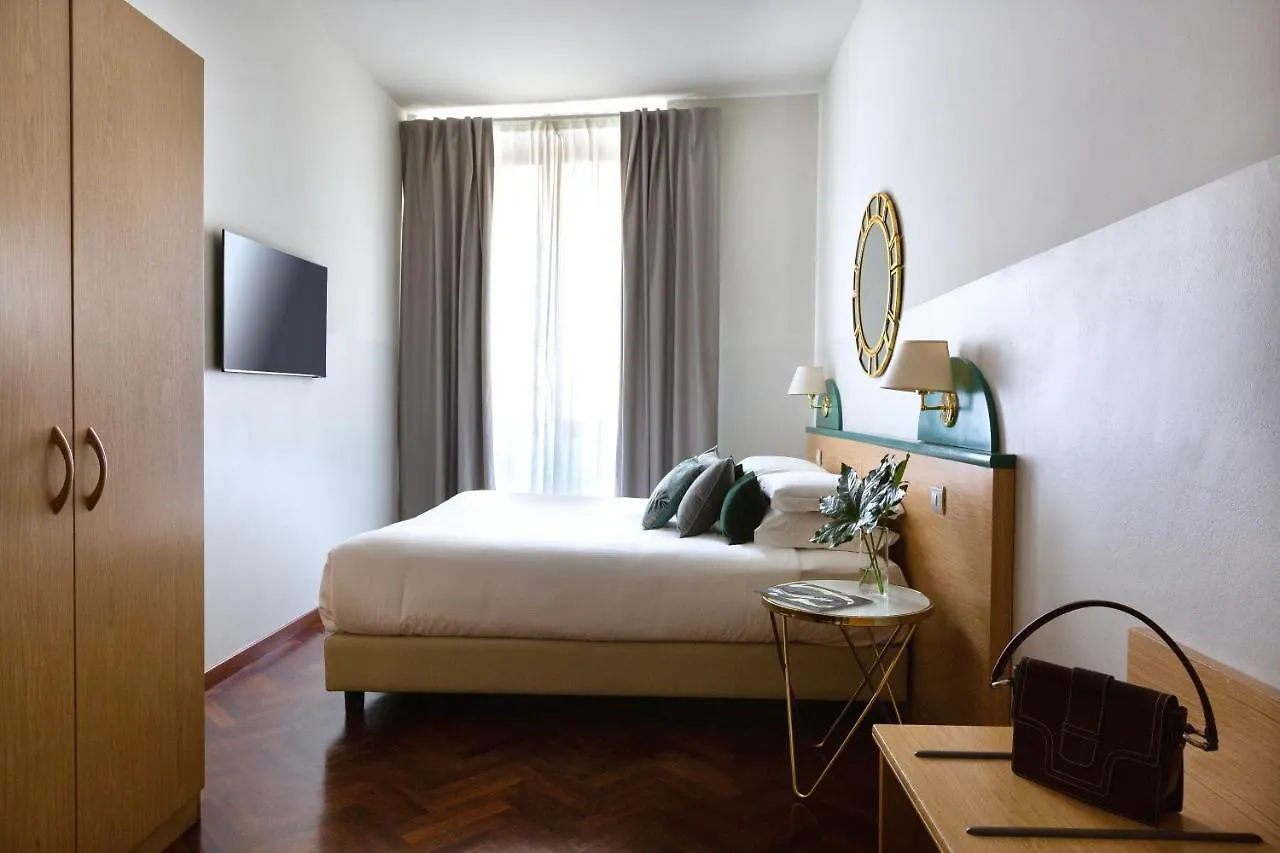 Aramis Deluxe Rooms Florens Pensionat