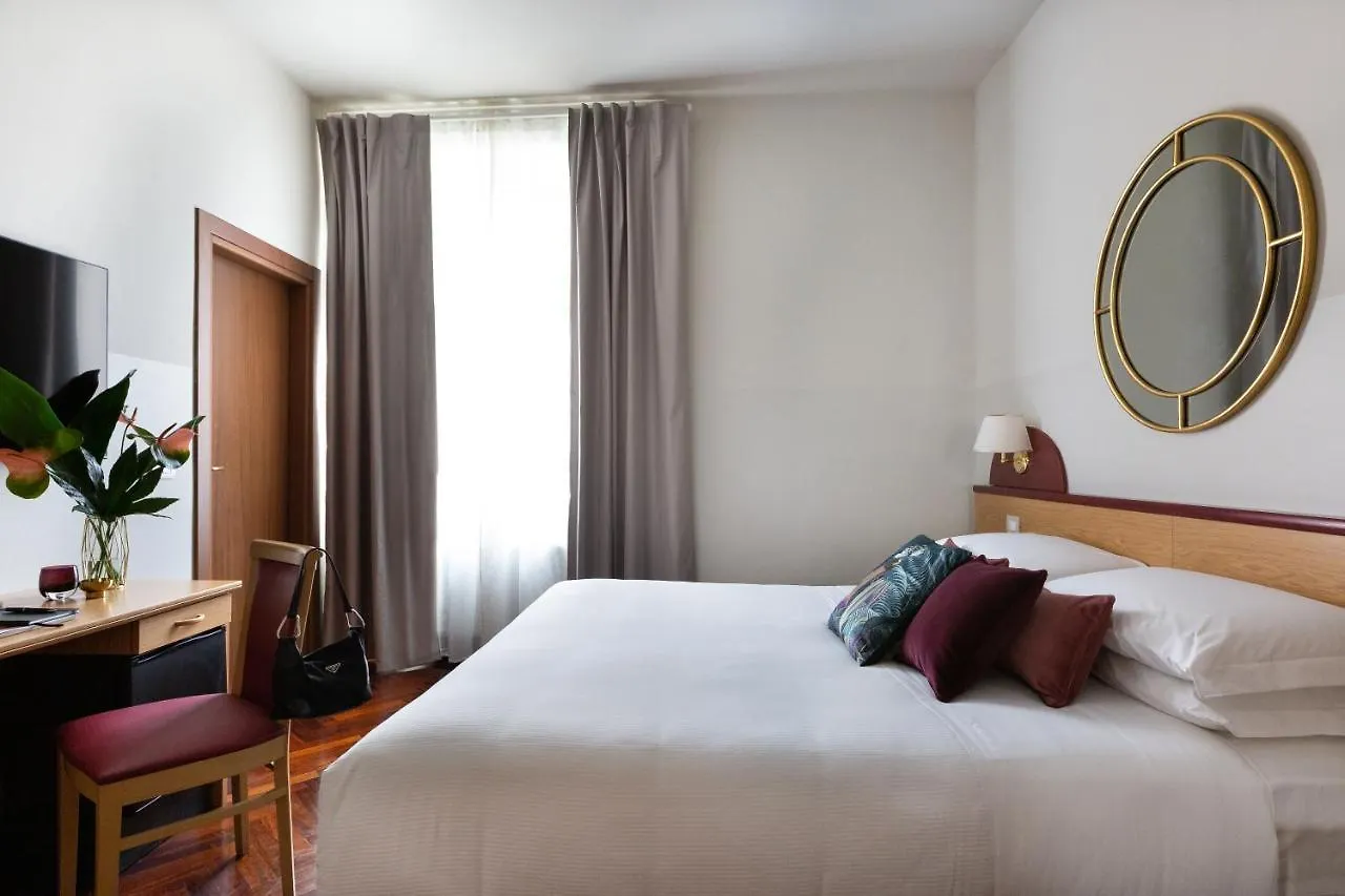 Aramis Deluxe Rooms Φλωρεντία Πανσιόν